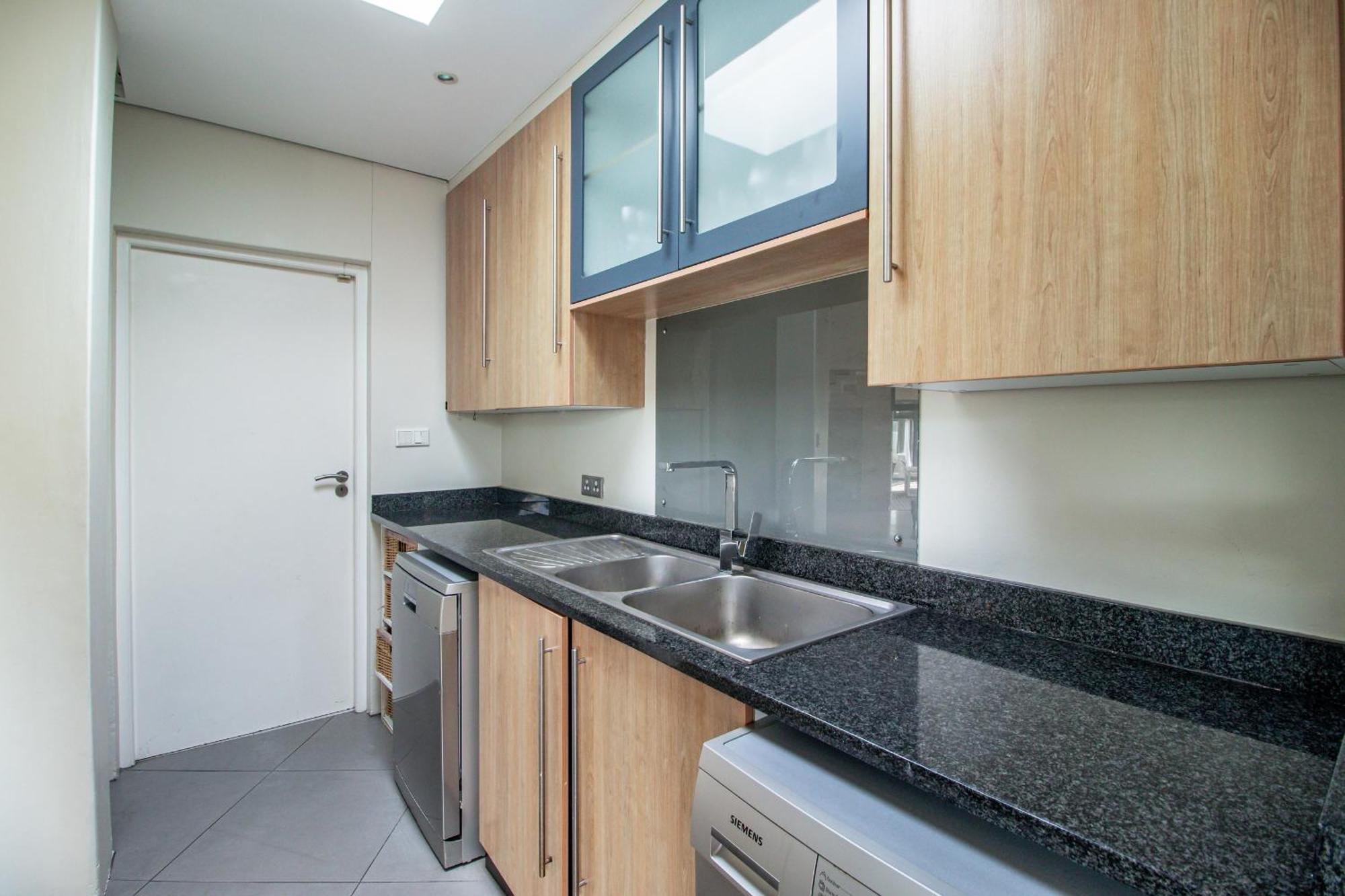 Holiday home Bayhill Terrace 17 By Ctha *